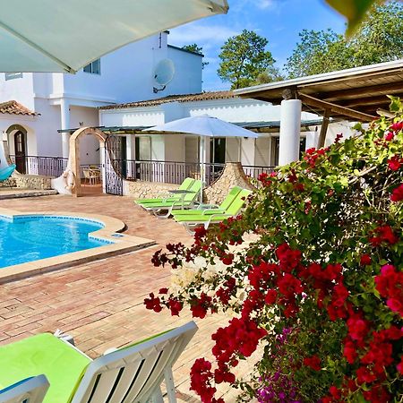 مونكاراباشو The Lemon Tree Villa المظهر الخارجي الصورة