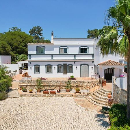 مونكاراباشو The Lemon Tree Villa المظهر الخارجي الصورة