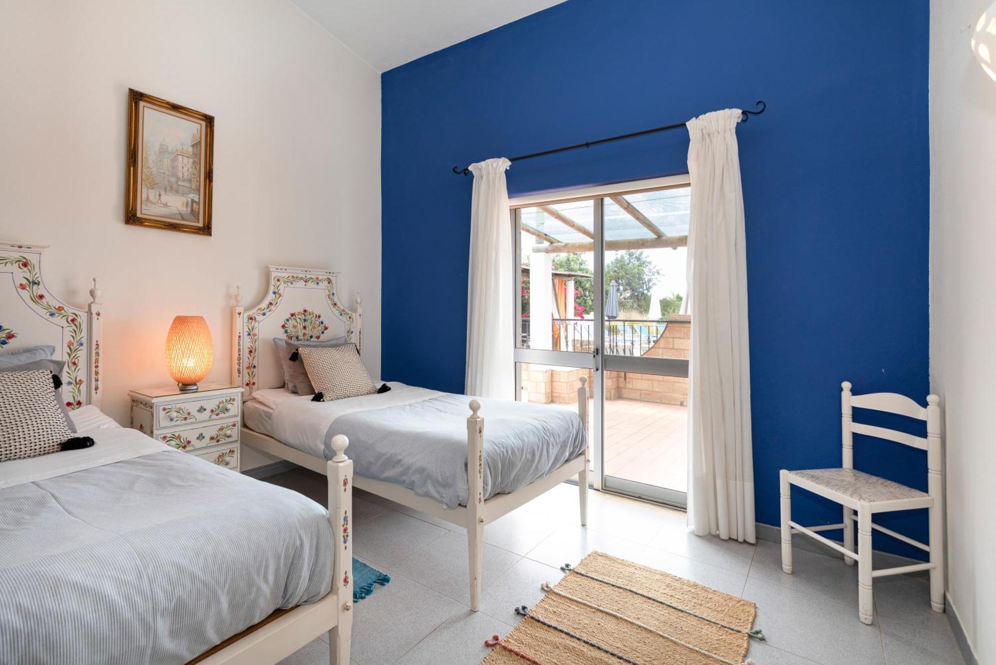 مونكاراباشو The Lemon Tree Villa الغرفة الصورة